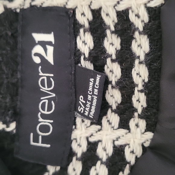 Cute Forever 21 Peacoat - Picture 2 of 3